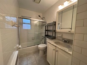 15-12 201st St in Queens, NY - Building Photo - Building Photo