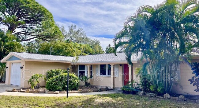 810 Exmoor St in Sarasota, FL - Foto de edificio - Building Photo