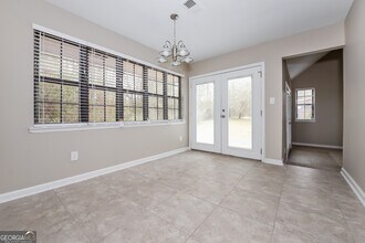 951 Forest Pointe Way in Jonesboro, GA - Building Photo - Building Photo