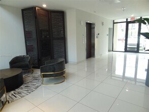 4670 NW 84th Ave in Doral, FL - Building Photo - Building Photo