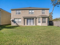 601 June Lake Ln in Brandon, FL - Foto de edificio - Building Photo