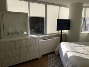 420 E 54th St in New York, NY - Foto de edificio - Building Photo