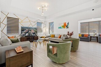 642 Wells Ct in Clearwater, FL - Building Photo - Building Photo