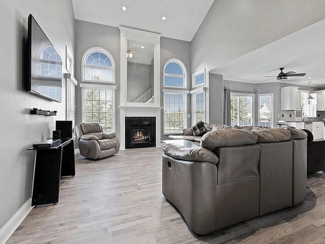 property at 2201 Knollbrook Way