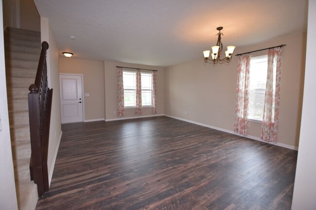4567 W Lawrence Way in New Palestine, IN - Building Photo - Building Photo
