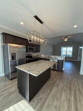 7437 Courtney Pines Rd in Wilmington, NC - Building Photo - Building Photo