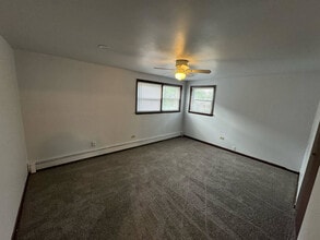 15226 Doctor M.L.K. Jr Dr in Dolton, IL - Building Photo - Building Photo