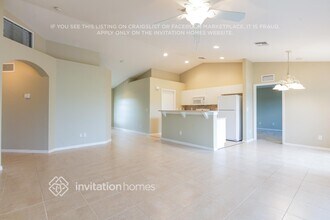 463 NE 3rd Pl in Cape Coral, FL - Building Photo - Building Photo