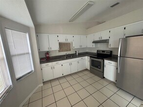 518 Providence Blvd in Deltona, FL - Building Photo - Building Photo