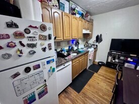 303 Huntington Ave, Unit 5C in Boston, MA - Building Photo