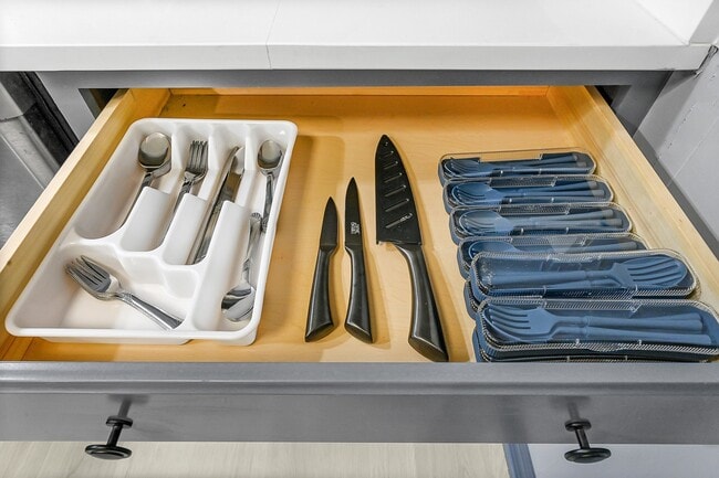 property at 2913 Dunrich Ct