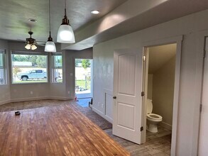 187 Courthouse Way, Unit 200 in Rigby, ID - Foto de edificio - Building Photo