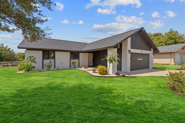 5113 Loyola Ln in Austin, TX - Building Photo - Building Photo