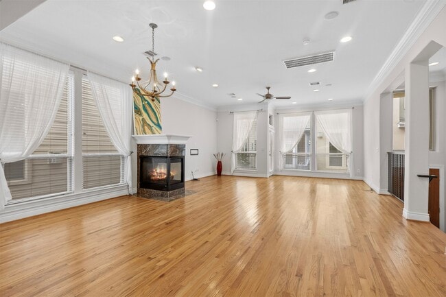 property at 5518 Crooms St