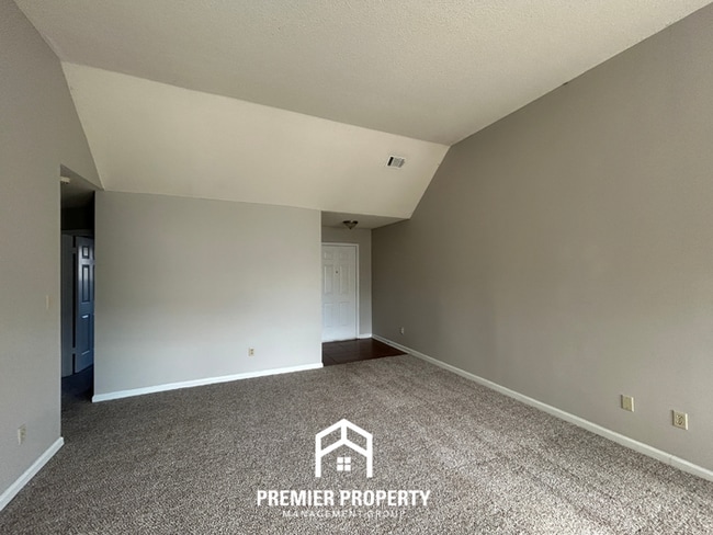 7565 Baysweet Dr in Memphis, TN - Building Photo - Building Photo