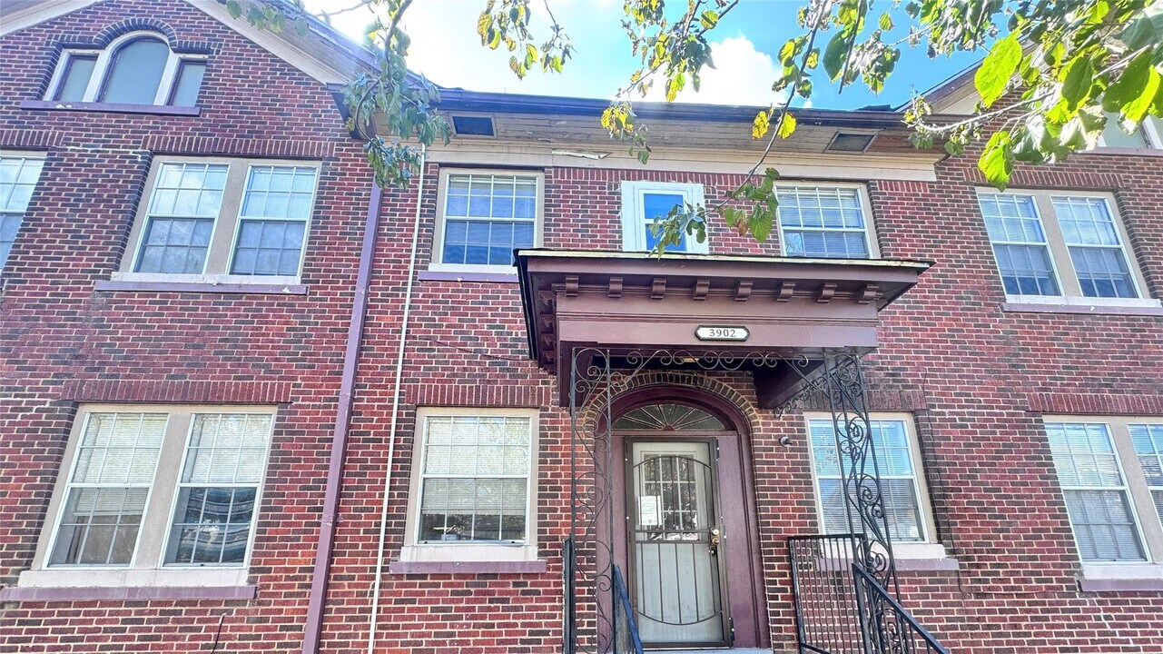 3902 Dallas St in Houston, TX - Building Photo