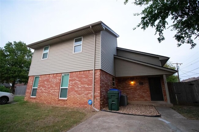 1503 Barkley St