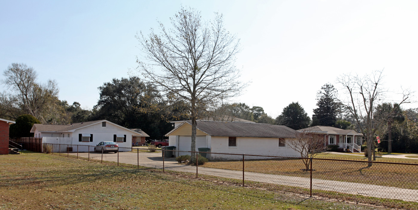 6010 Sanders Ave in Pensacola, FL - Building Photo