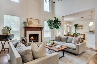 3218 Tehama Ct in Austin, TX - Building Photo - Building Photo