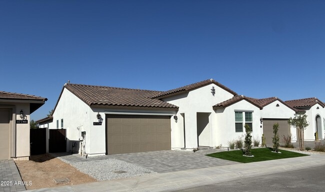 17778 W Crawfordsville Dr in Surprise, AZ - Building Photo - Building Photo