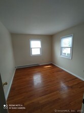 1749 Boston Post Rd in Westbrook, CT - Building Photo - Building Photo