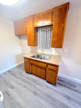 630 Silverwood Ave-Unit -3 in Upland, CA - Foto de edificio - Building Photo