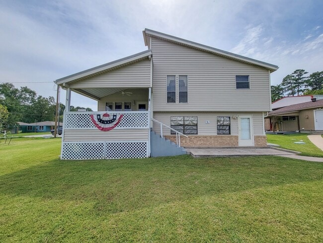 property at 50 Sportsman Trail