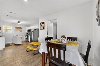 633 Laguna Dr in Garland, TX - Building Photo - Building Photo