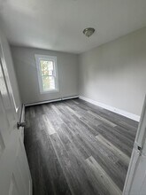 53-57 Palisade Ave-Unit -2nd floor in Bridgeport, CT - Building Photo - Building Photo