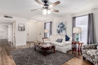 10726 W Brookside Dr in Sun City, AZ - Building Photo - Building Photo