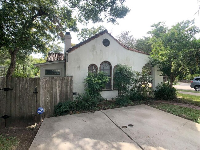 3111 Harris Park Ave in Austin, TX - Building Photo - Building Photo