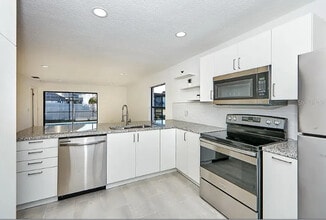 12202 Hatfield Ct in Orlando, FL - Building Photo - Building Photo