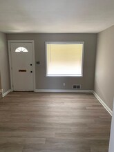 5599 The Alameda in Baltimore, MD - Foto de edificio - Building Photo