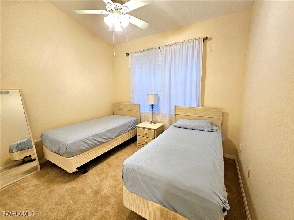 1109 Van Loon Commons Cir in Cape Coral, FL - Building Photo