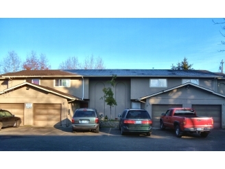 Azteca Apartments in Hillsboro, OR - Building Photo