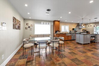 636 Diane Pl in Valley Stream, NY - Building Photo - Building Photo
