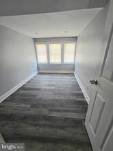158 Evergreen Ave in Oaklyn, NJ - Foto de edificio - Building Photo
