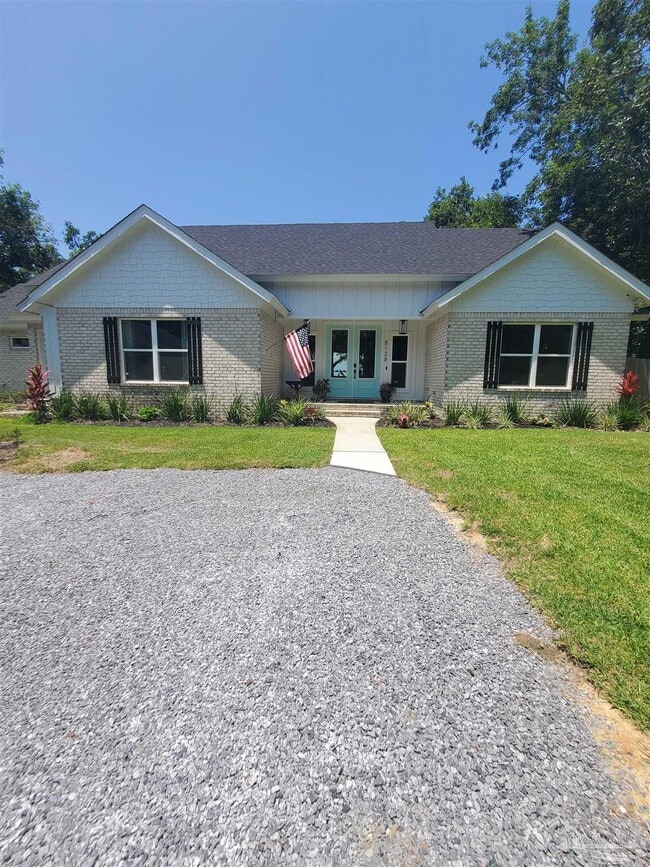 5128 Cedar St in Gulf Breeze, FL - Building Photo - Building Photo