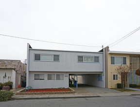 1174 Greenwood in San Carlos, CA - Building Photo - Building Photo