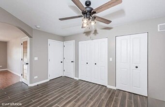 167 Virginia Ct in Streamwood, IL - Building Photo - Building Photo