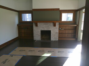 1018 Pleasant St in Oak Park, IL - Building Photo - Building Photo