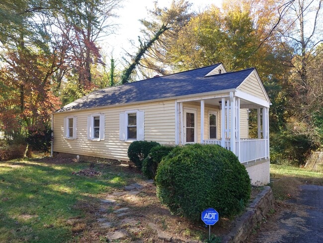 3654 Yale Ave in Winston-Salem, NC - Building Photo - Building Photo