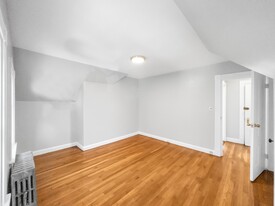 1 Belmore Ter, Unit 3 in Boston, MA - Building Photo - Building Photo