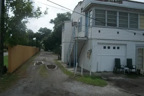 7295 60th St in Pinellas Park, FL - Foto de edificio