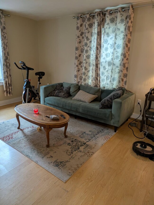 22 Everittstown Rd in Frenchtown, NJ - Building Photo - Building Photo