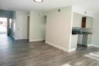 5884 Dewberry Way in West Palm Beach, FL - Foto de edificio - Building Photo