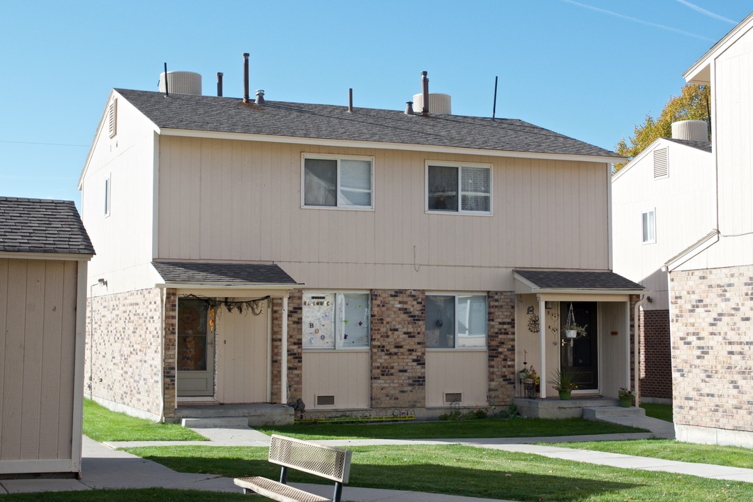 Capital Terrace in Grand Junction, CO - Building Photo