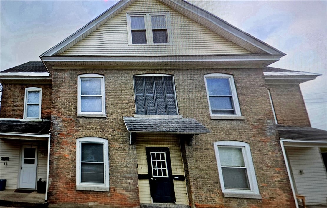 2 Mundt Ave in Auburn, NY - Building Photo