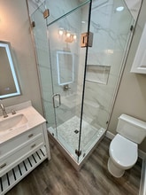 313 N Llewellyn Ave in Dallas, TX - Building Photo - Building Photo