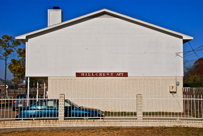 Hillcrest Apartments in Sanger, TX - Building Photo - Building Photo